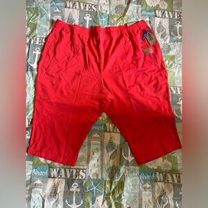 Catherine’s Women’s Plus Size Capri Coral Size 3X 26/28W Petite NWT